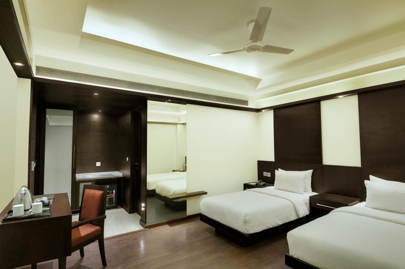 Hotel Godwin Deluxe -Near New Delhi Railway Station - Paharganj Kültér fotó