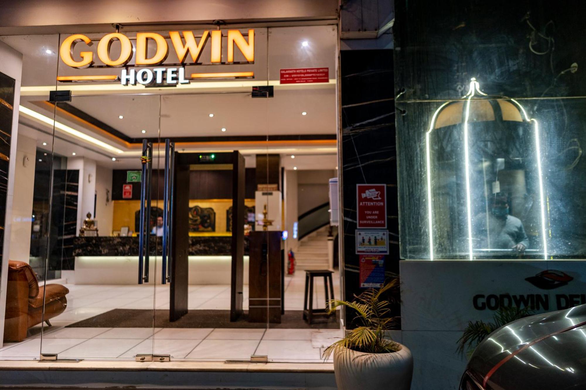 Hotel Godwin Deluxe -Near New Delhi Railway Station - Paharganj Kültér fotó