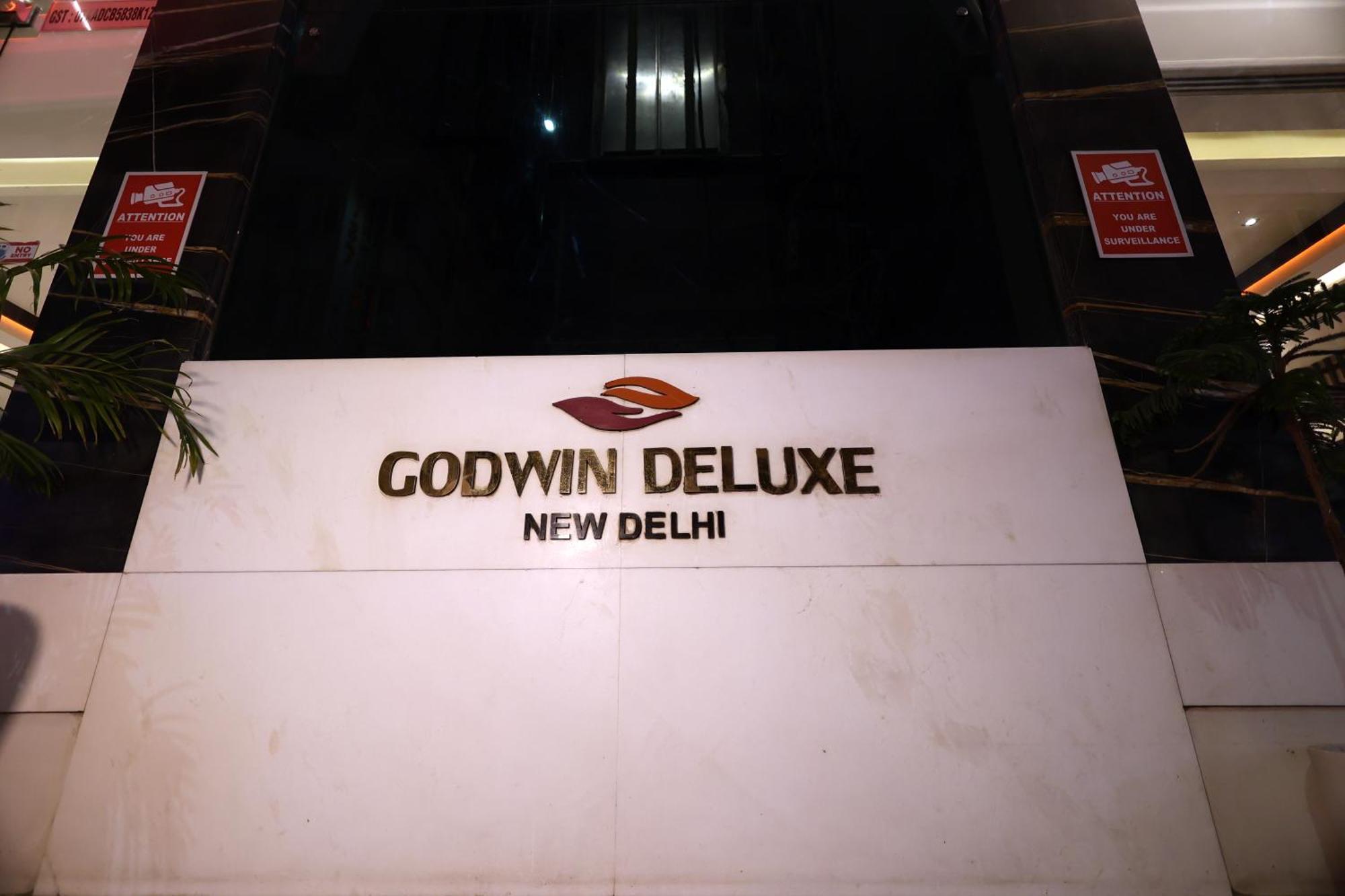 Hotel Godwin Deluxe -Near New Delhi Railway Station - Paharganj Kültér fotó